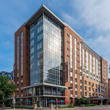 Hampton Inn & Suites Madison Downtown Esterno foto