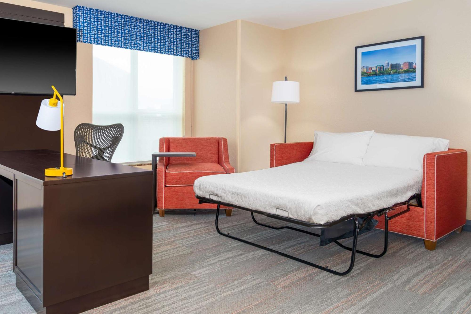 Hampton Inn & Suites Madison Downtown Esterno foto