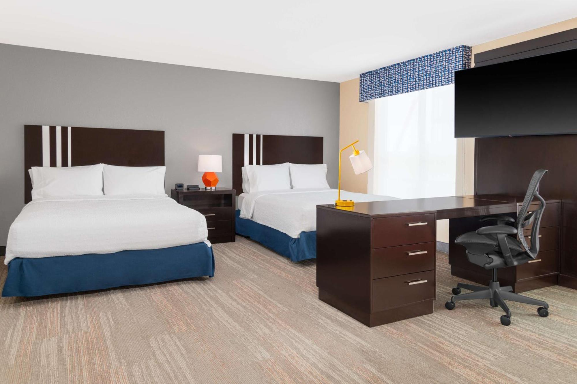 Hampton Inn & Suites Madison Downtown Esterno foto