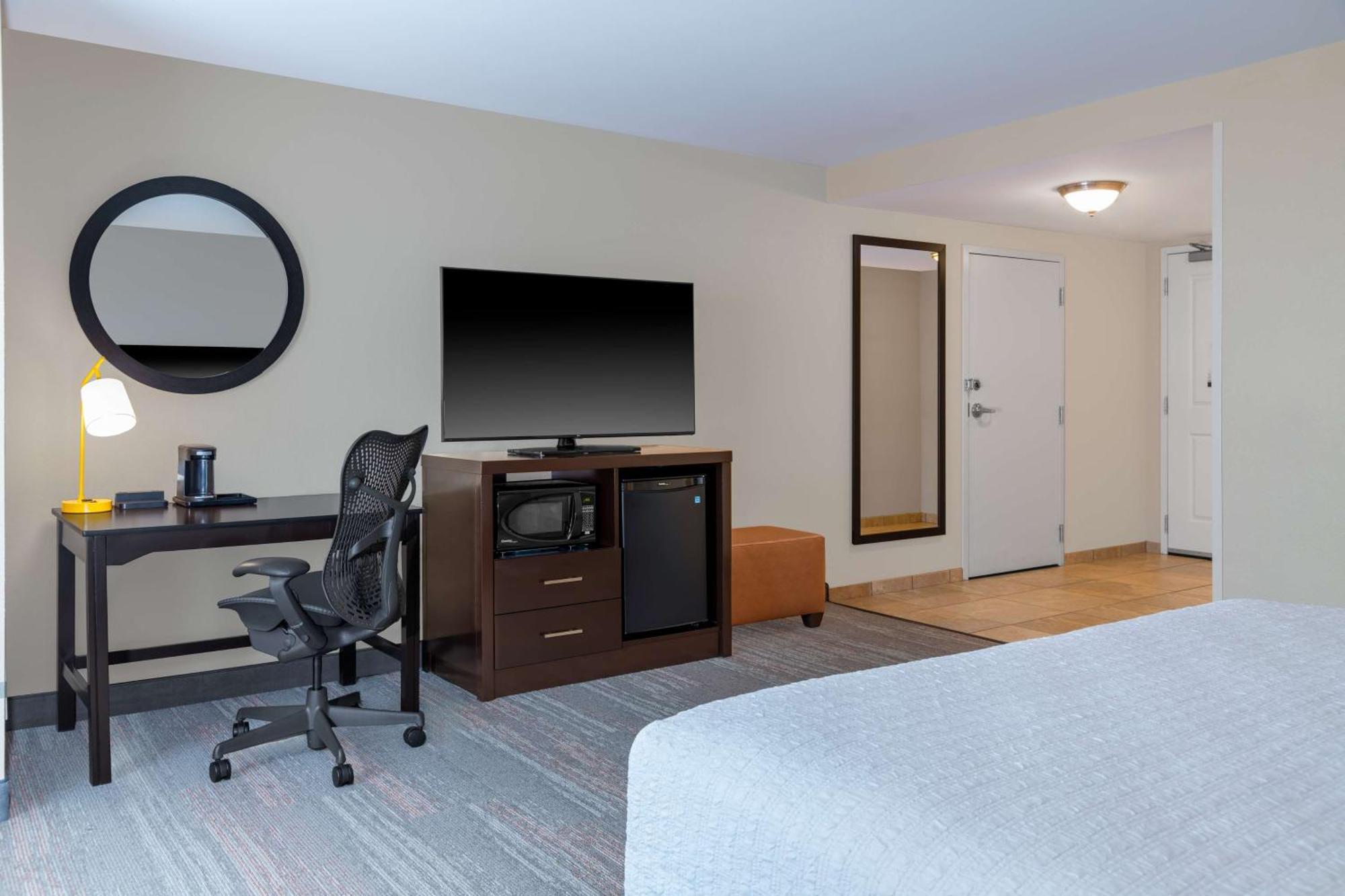 Hampton Inn & Suites Madison Downtown Esterno foto