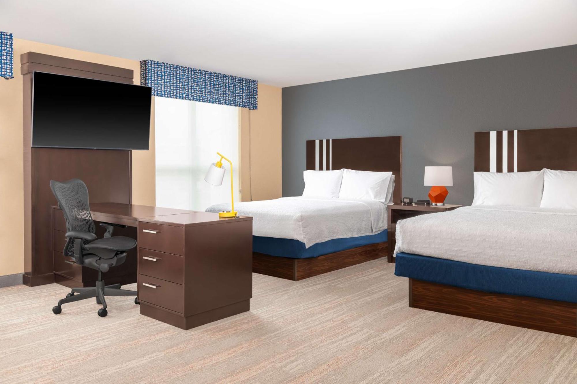 Hampton Inn & Suites Madison Downtown Esterno foto