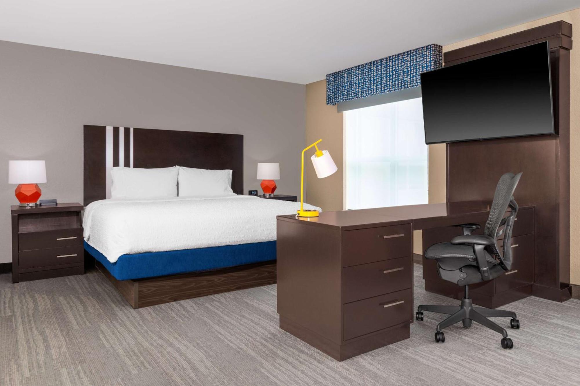 Hampton Inn & Suites Madison Downtown Esterno foto